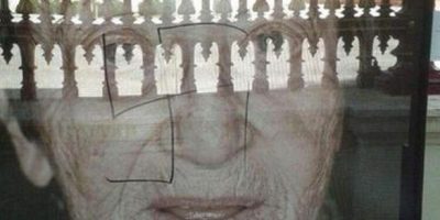 Vienna, svastiche sulle foto dei sopravvissuti ...