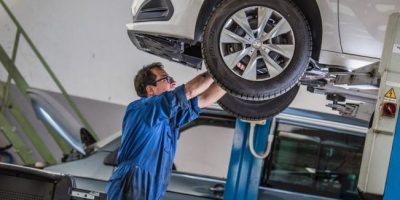 I brand dell’auto cercano 5.000 meccanici...