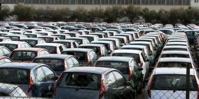 Mercato auto, segno positivo ad aprile dopo 3 c...