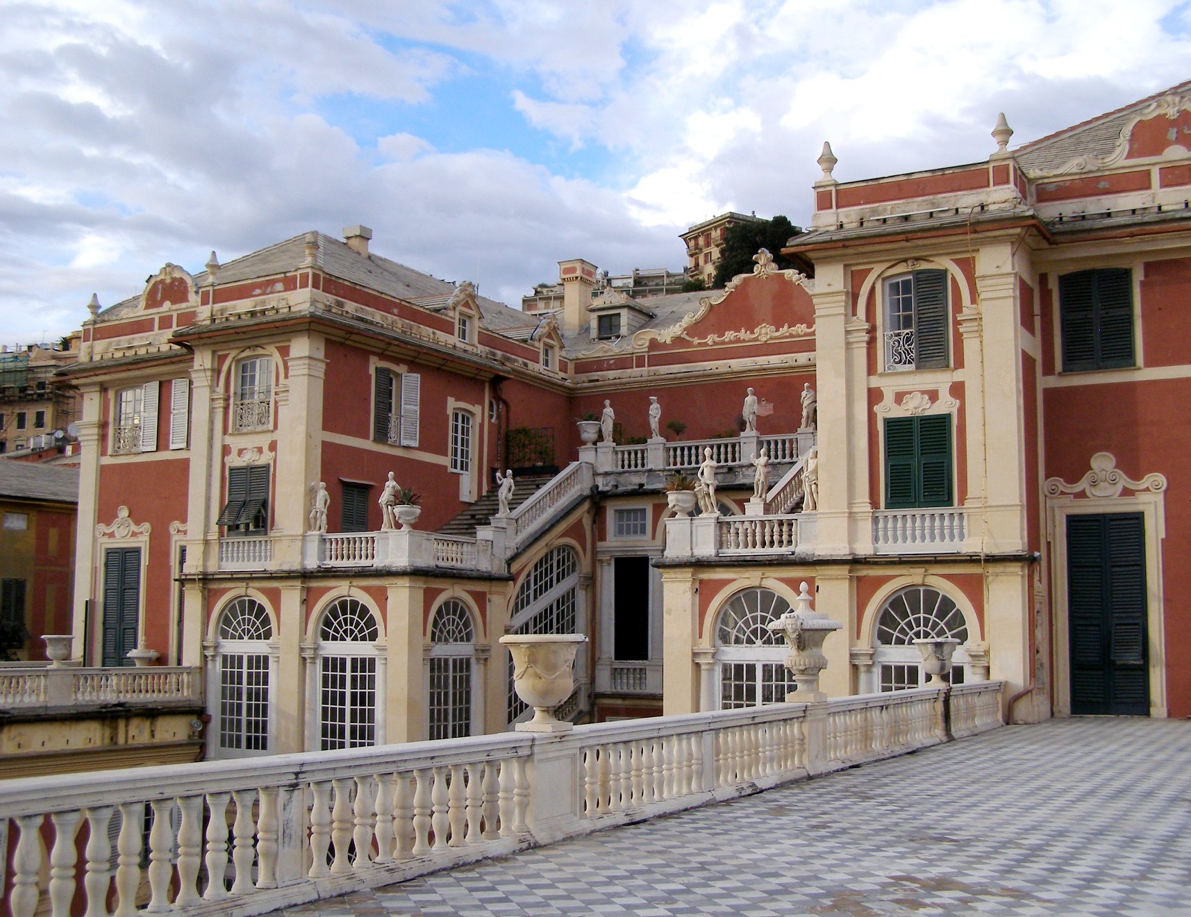 Palazzo Reale esterni