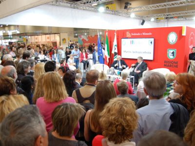 Le Marche al Salone: Leopardi e l’omaggio di Sgarbi a questa terra