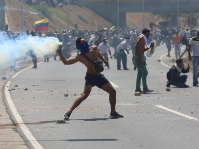 E’ scontro tra Usa e Russia sulla crisi venezuelana