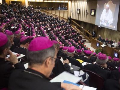 Il Papa nomina 4 donne alla segreteria del Sinodo: è una scelta senza precedenti
