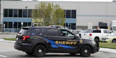 Spari in una scuola a Denver: ucciso studente d...