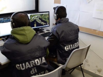 Arresti e perquisizioni per corruzione elettorale e appalti