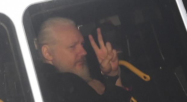 Assange torture psicologiche