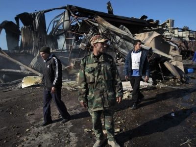 Bombardato l’hotel Rixos, sede del Parlamento dell’est