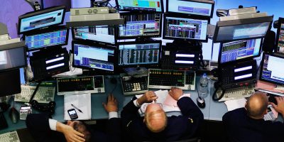 Borsa: Milano ancora in rosso con cedole poco m...