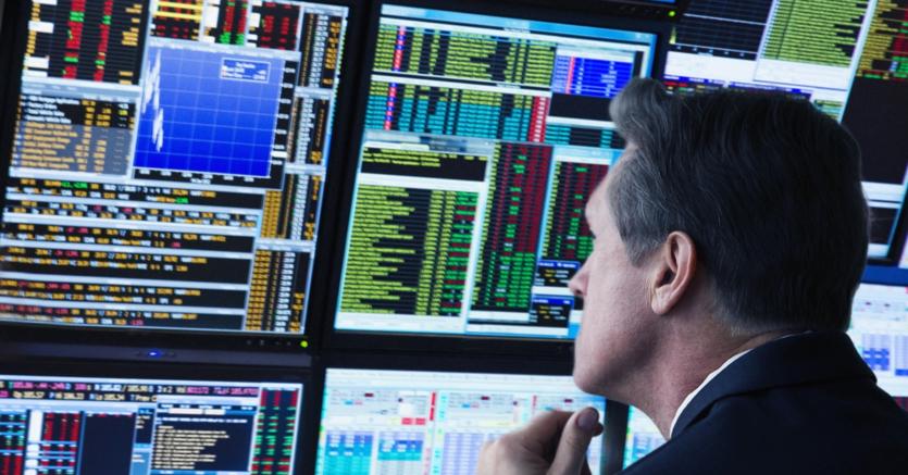 Piazza Affari guadagna 2%