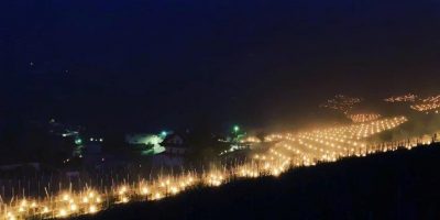 Migliaia di candele accese per proteggere i vig...