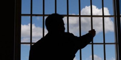 Assolti per terrorismo tornano in carcere per f...