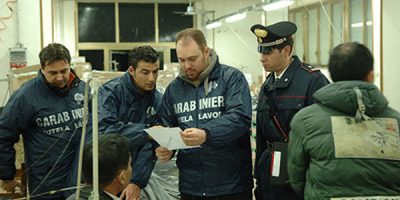 Sfruttato a un euro all’ora, nei guai due...