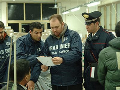 Sfruttato a un euro all’ora, nei guai due “imprenditori”