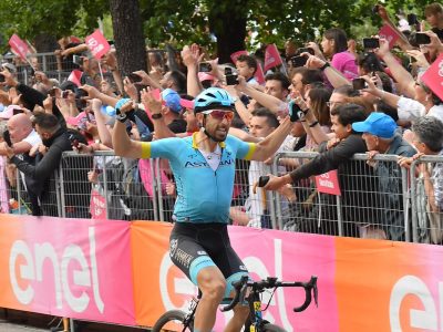 Giro d’Italia, a Dario Cataldo la 15ª tappa. Carapac resta in rosa