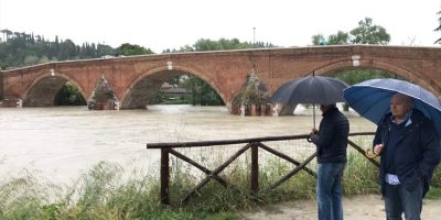 Esondato il fiume Savio, interrotta la Bologna-...