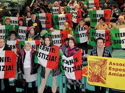 Torino: eternit, Schmdheiny condannato a 4 anni per il decesso di due lavoratori