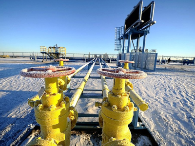 Prezzo del gas in rialzo, mentre petrolio cala e torna ai livelli di gennaio