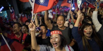 Asia, per la prima volta a Taiwan due gay si sp...