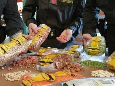 Sequestrati dalla GdF legumi spacciati per italiani ma di provenienza straniera