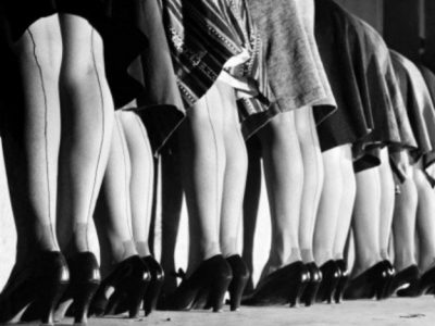 La rivoluzione delle calze di nylon nella moda femminile Anni ’40