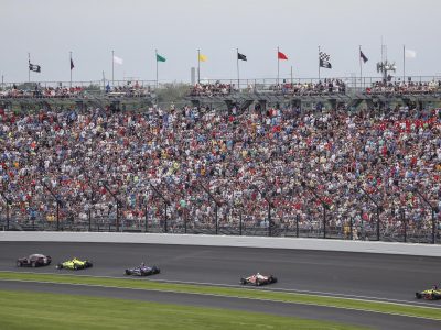 Il maggio della 500 Miglia di Indianapolis, gara nata nel 1911