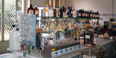 Incidente nel laboratorio di chimica della Bicocca