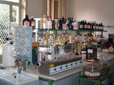 Incidente nel laboratorio di chimica della Bicocca