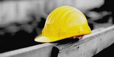 Un operaio di 48 anni precipita da ponteggio e ...