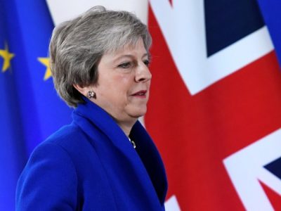 Per la Brexit la May annuncia una nuova offerta d’accordo