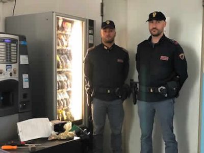 Reggio Calabria: arrestato il ladro seriale ai distributori di merendine