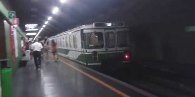 Bloccate due tratte della linea 2 della metro a...