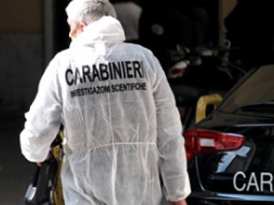 Uccide il fratello con cinque coltellate, dramma nel napoletano