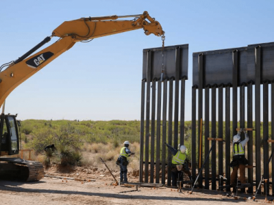Pentagono dirotterà fondi per realizzare il muro con il Messico