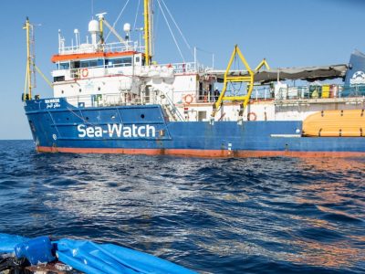 Immigrazione clandestina, indagato il comandante della Sea Watch
