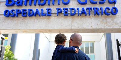 Bambino di 5 anni torna a respirare grazie a br...