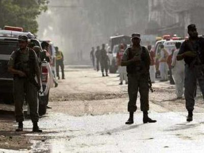 Pakistan: attacco a hotel di lusso,tre gli uomini armati