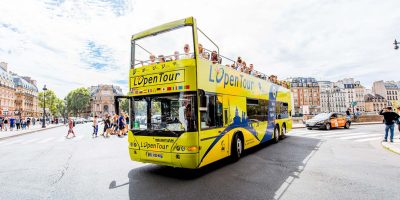 Litiga e poi schiaccia l’automobilista co...