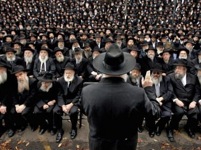 Due rabbini dell’accademia religiosa Mechinà riabilitano, in parte, Adolf Hitler