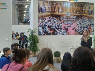 Lezioni di governo per i ragazzi delle scuole al Salone del Libro