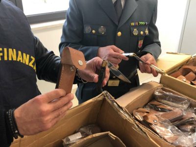 Scoperto un carico di 1500 falsi “pattadesa” realizzati in Pakistan