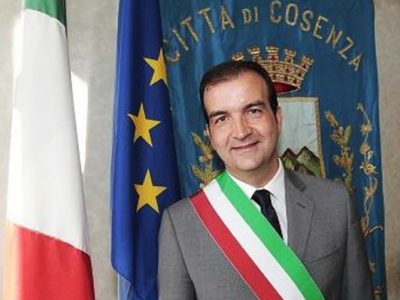 Cosenza: il sindaco è indagato per bancarotta fraudolenta