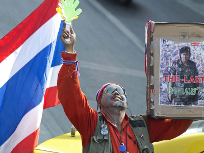 Scomparsi in Thailandia tre oppositori accusati di lesa maestà