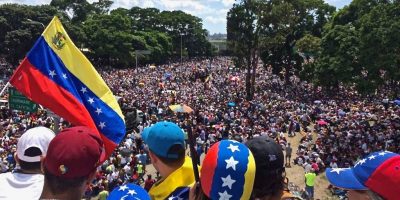 Venezuela: Guaidò apre le trattative con Maduro