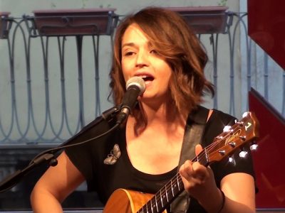 Appuntamenti speciali per il tour estivo di Carmen Consoli