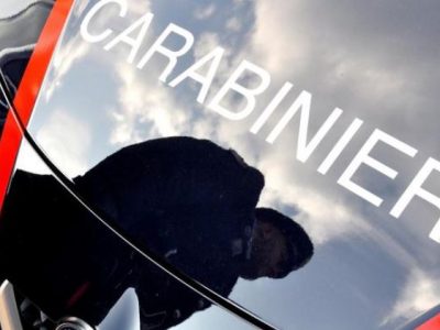 Abusi su minore, arrestati madre, padre e patrigno