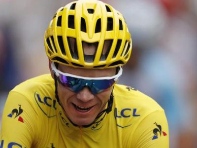 Brutto incidente blocca Froome: niente Tour