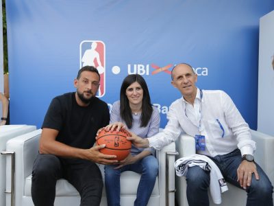 Ubi banca regala un nuovo campo da basket a Torino