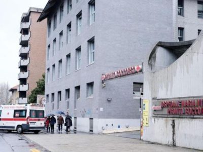 Neonato morto a 20 giorni: aveva una broncopolmonite