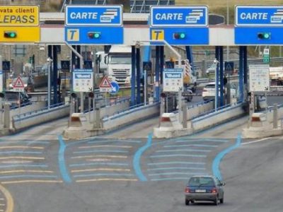 Autostrade, il Governo vara nuovo sistema dei pedaggi