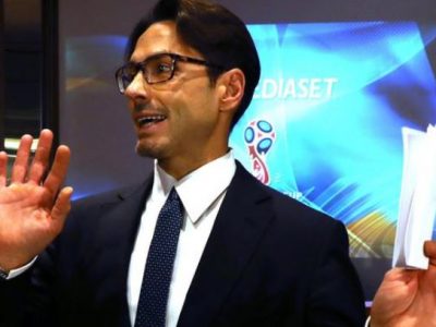 Mediaset costituisce una holding e trasferisce la sede in Olanda